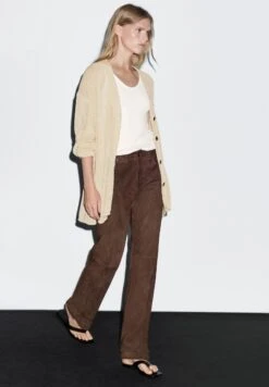 Massimo Dutti OVERSIZE FINE WITH BUTTONS - Cardigan - Yellow -Massimo Dutti Shop 6cf4e724f6f14149b71ac1867bf8c542