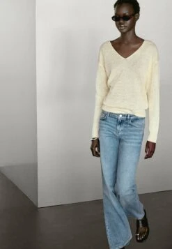 Massimo Dutti RELAXED FIT WITH LONG SLEEVE - Jumper - Mustard Yellow -Massimo Dutti Shop 6d166d6c85b840069e6158f298a307a5