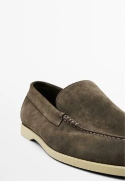 Massimo Dutti SOFT SPLIT - Slip-ons - Taupe -Massimo Dutti Shop 6d8234c604c743e7bc369401c6fb5113