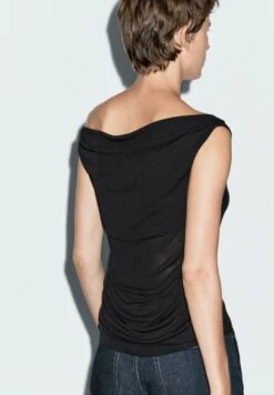 Massimo Dutti FLOWING DRAPED NECK - Top - Black 15 Massimo Dutti FLOWING DRAPED NECK - Top - Black -Massimo Dutti Shop 6d922bc68f094fce80dfe27d6d143392