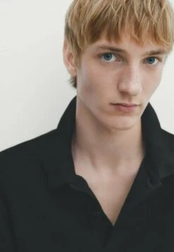 Massimo Dutti Textured Short Sleeve - Polo Shirt - Black 16 Massimo Dutti Textured Short Sleeve - Polo Shirt - Black -Massimo Dutti Shop 6dd21c92c7a14daba0672d5591ed798c