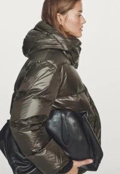 Massimo Dutti SHORT WATER-REPELLENT PUFFER WITH HOOD - Down Jacket - Mottled Green -Massimo Dutti Shop 6f68629a037a4749a622ce2a8b088502
