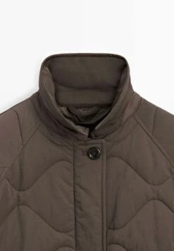 Massimo Dutti LONG WATER-REPELLENT PUFFER - Winter Coat - Khaki 19 Massimo Dutti LONG WATER-REPELLENT PUFFER - Winter Coat - Khaki -Massimo Dutti Shop 6f8cf7b0e58e4e5f91781dc104792061