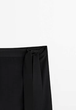 Massimo Dutti Contrast Flowing- A-Line Skirt - Black -Massimo Dutti Shop 704323cbe2ae4601826a09c51de6ffb4