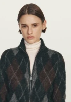 Massimo Dutti Cardigan - Black 14 Massimo Dutti Cardigan - Black -Massimo Dutti Shop 7089aabfaf2a46b8b567e9672a53e238