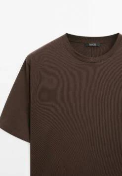 Massimo Dutti SHORT SLEEVE WITH TOPSTITCHING DETAIL - Basic T-shirt - Dark Brown -Massimo Dutti Shop 71729f7d9be14feabe9c02b23621053e