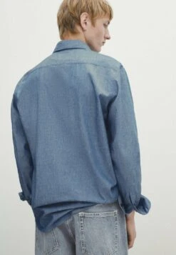 Massimo Dutti Chambray- Shirt - Blue Denim 14 Massimo Dutti Chambray- Shirt - Blue Denim -Massimo Dutti Shop 71b3cc9c74c243d4b95fdcf23a7d0dba