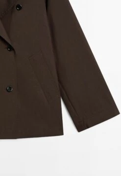 Massimo Dutti BUTTONED RAGLAN SLEEVE WITH BACK DETAIL - Trenchcoat - Bordeaux -Massimo Dutti Shop 720a6b62e2df418c84c093e5295dc787