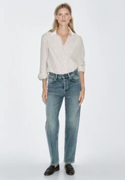 Massimo Dutti STRAIGHT-LEG HIGH-WAIST - Straight Leg Jeans - Royal Blue 20 Massimo Dutti STRAIGHT-LEG HIGH-WAIST - Straight Leg Jeans - Royal Blue -Massimo Dutti Shop 734a1795f4e24ce7a1990570b1f2e0f1