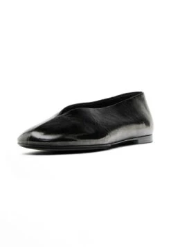 Massimo Dutti SHINY SOFT FLATS - Ballet Pumps - Black -Massimo Dutti Shop 73afa86721e0413bacde46a8787ddab2