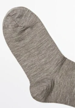 Massimo Dutti Socks - Grey -Massimo Dutti Shop 73fa5a7fba0d4890afe9aed02b42c460