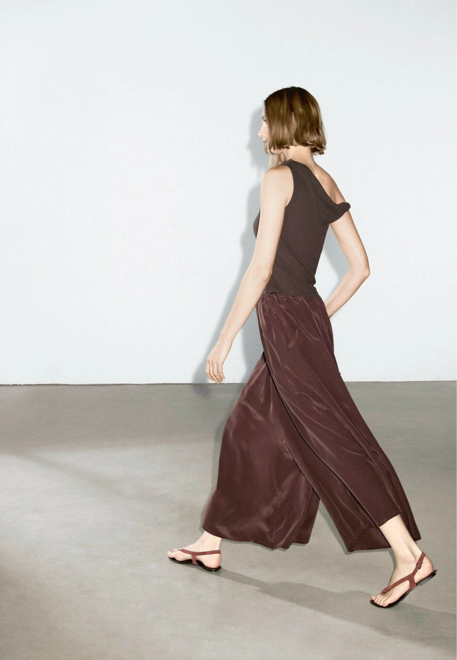 Massimo Dutti FLOWING TECHNICAL FABRIC - Trousers - Bordeaux 5 Massimo Dutti FLOWING TECHNICAL FABRIC - Trousers - Bordeaux - Image 3