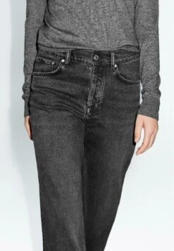 Massimo Dutti STRAIGHT-LEG HIGH-WAIST - Straight Leg Jeans - Black 19 Massimo Dutti STRAIGHT-LEG HIGH-WAIST - Straight Leg Jeans - Black -Massimo Dutti Shop 74a40d6936dd4ec3b7ba50cb729b60ce