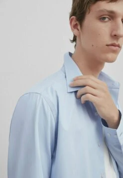 Massimo Dutti Studio-Fit - Shirt - Light Blue -Massimo Dutti Shop 74b65ae5db5b444cab55750b6d41cf2d