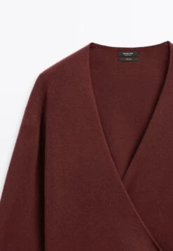 Massimo Dutti DOUBLE-BREASTED V-NECK - Cardigan - Bordeaux -Massimo Dutti Shop 74e46ab9dec844b88c40d2a4662ee84a