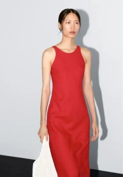 Massimo Dutti ROUND NECK MIDI - Day Dress - Red 14 Massimo Dutti ROUND NECK MIDI - Day Dress - Red -Massimo Dutti Shop 75589459a6af4ba69b4410d6383e88c4