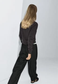 Massimo Dutti MID-RISE WIDE-LEG PINSNTRIPE - Trousers - Black -Massimo Dutti Shop 756a48ba0c2f45f6a02529c6755833f4