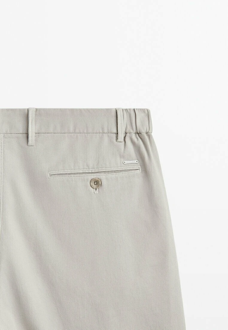 Massimo Dutti Stretch Bermuda- Shorts - Beige 11 Massimo Dutti Stretch Bermuda- Shorts - Beige - Image 9