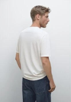Massimo Dutti LIGHTWEIGHT CREW NECK WITH SHORT SLEEVE - Basic T-shirt - WHITE 17 Massimo Dutti LIGHTWEIGHT CREW NECK WITH SHORT SLEEVE - Basic T-shirt - WHITE -Massimo Dutti Shop 75c56f35b58541a3b2fb46ea0666c188