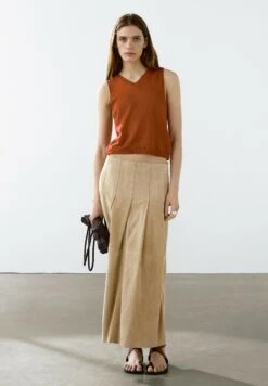 Massimo Dutti LONG PLEATED SUEDE FINISH - Leather Skirt - Beige -Massimo Dutti Shop 7695dc0461b7487ea2929a0b8db5a1c3