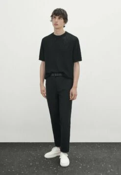 Massimo Dutti Crochet With Short Sleeves- Basic T-Shirt - Black 14 Massimo Dutti Crochet With Short Sleeves- Basic T-Shirt - Black -Massimo Dutti Shop 76cf67384af4408198d2b4ad9f07c1e0