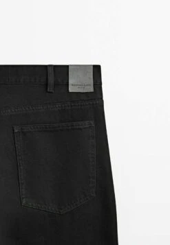 Massimo Dutti Studio - Straight Leg Jeans -Massimo Dutti Shop 77605b232f2149c2a0ea654553e937e2