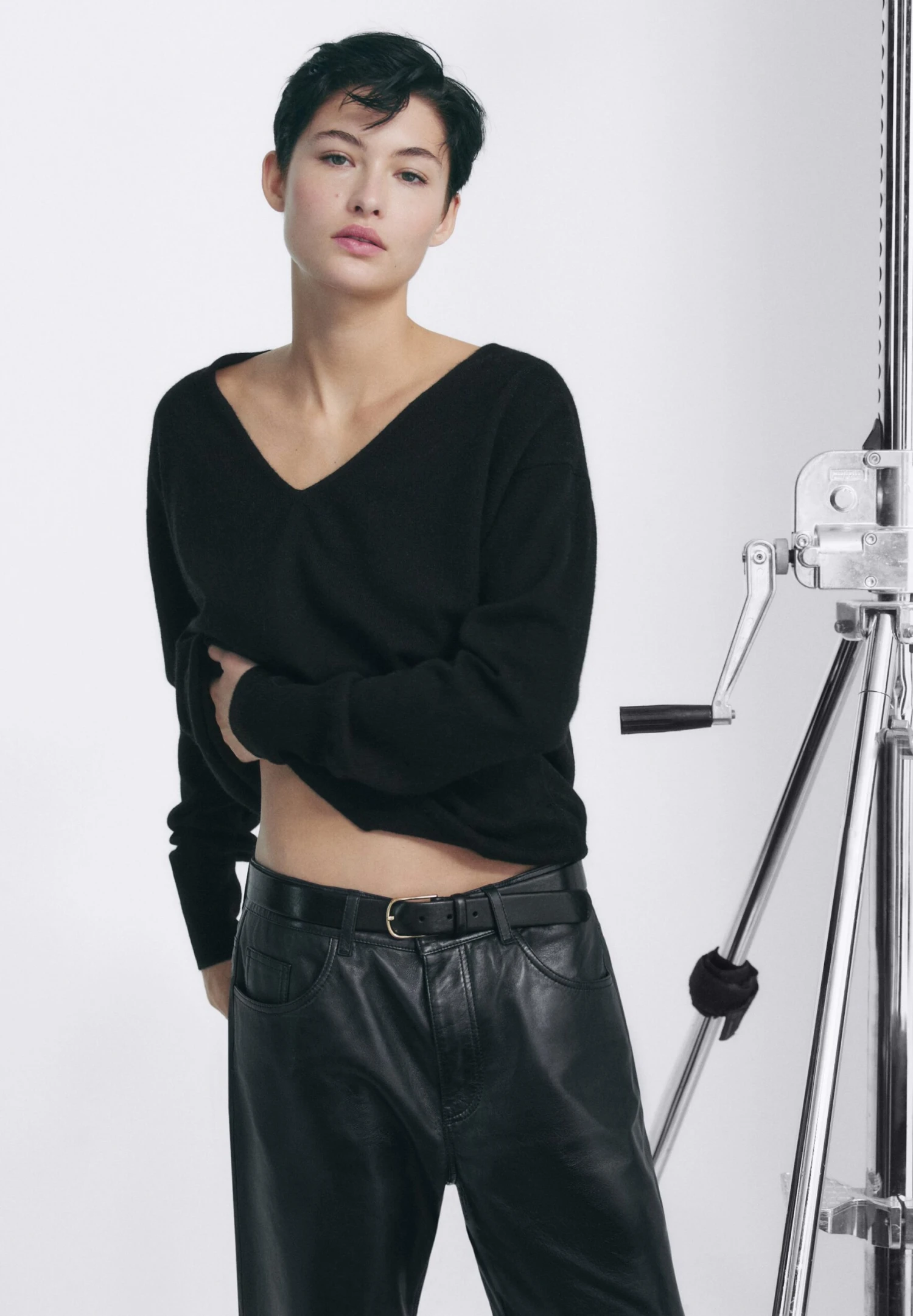 Massimo Dutti Jumper - Black 3 Massimo Dutti Jumper - Black