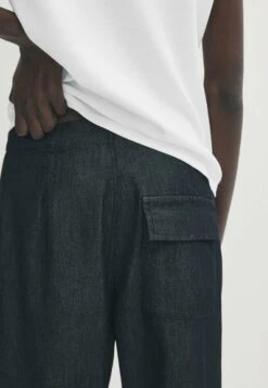 Massimo Dutti Mid Rise Carpenter - Straight Leg Jeans - Blue 15 Massimo Dutti Mid Rise Carpenter - Straight Leg Jeans - Blue -Massimo Dutti Shop 77c34417016c442cb8eaa71f86022091