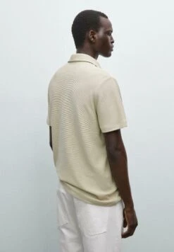 Massimo Dutti TEXTURED SHORT SLEEVE POLO NECK - Polo Shirt - Sand -Massimo Dutti Shop 7804d51deaa14aeb893842a03e6f537a