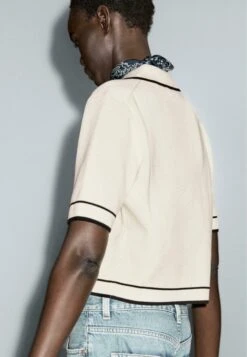 Massimo Dutti SHORT SLEEVE WITH BUTTONS - Cardigan - Beige -Massimo Dutti Shop 791080fd86dc42539fcb19a32187540c