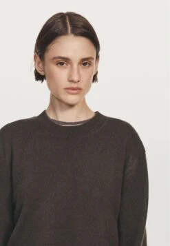 Massimo Dutti RIBBED CREW NECK - Jumper - Dark Brown 14 Massimo Dutti RIBBED CREW NECK - Jumper - Dark Brown -Massimo Dutti Shop 795af633e796494aae3f12591e710afe