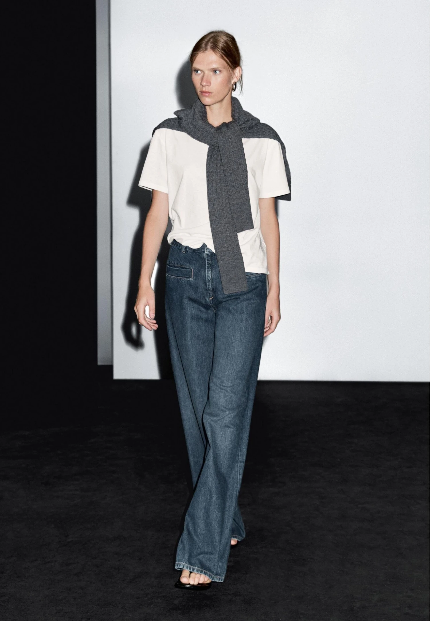 Massimo Dutti HIGH-WAIST WIDE-LEG WITH POCKETS - Wide Leg - Blue 7 Massimo Dutti HIGH-WAIST WIDE-LEG WITH POCKETS - Wide Leg - Blue - Image 5