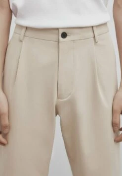 Massimo Dutti Studio-Darted Wide Fit- Chinos - Sand 15 Massimo Dutti Studio-Darted Wide Fit- Chinos - Sand -Massimo Dutti Shop 79bf955bc0e64aad94bb2823423fda3a