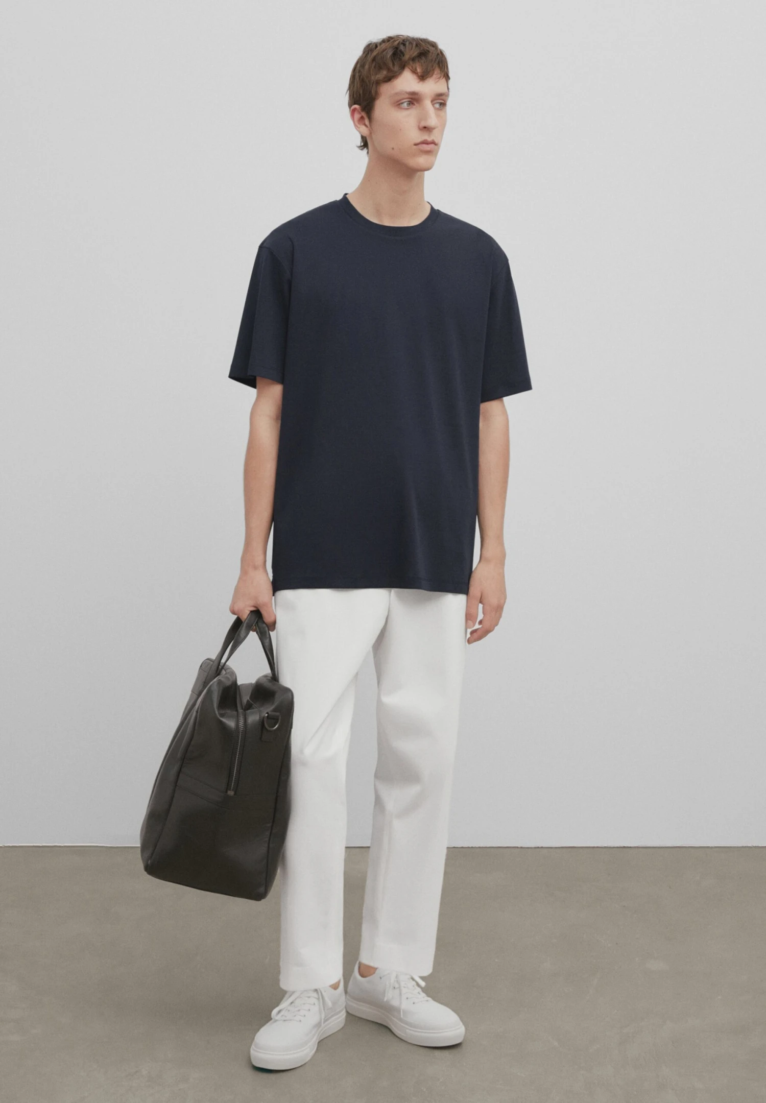 Massimo Dutti Studio -Short Sleeve - Basic T-Shirt - Dark Blue 4 Massimo Dutti Studio -Short Sleeve - Basic T-Shirt - Dark Blue - Image 2