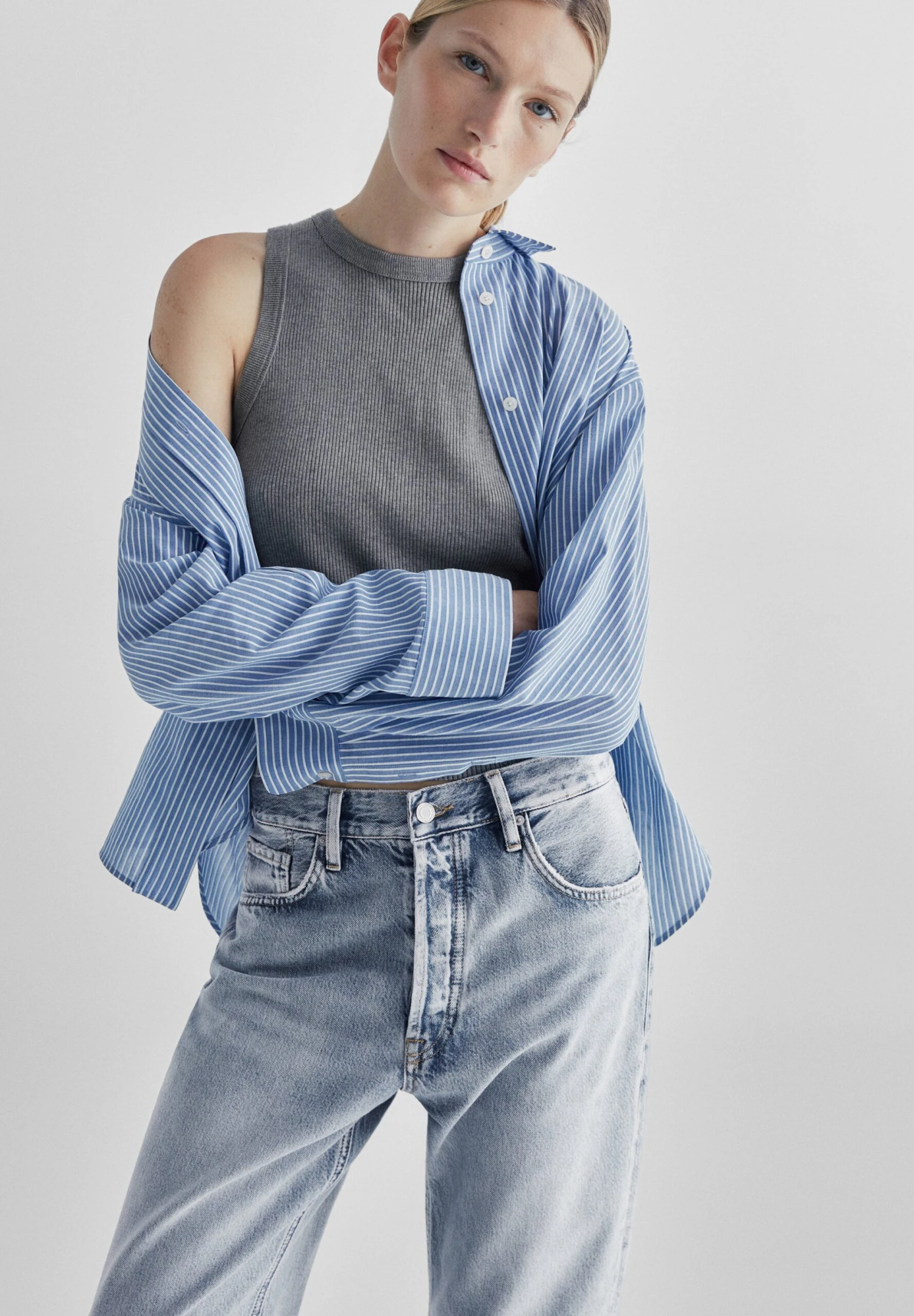 Massimo Dutti High Waist - Straight Leg Jeans 6 Massimo Dutti High Waist - Straight Leg Jeans - Image 4