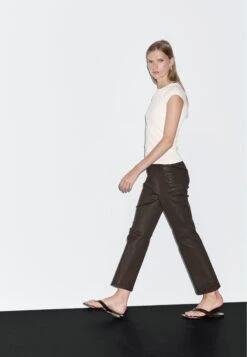 Massimo Dutti FLARE FIT CROPPED - Trousers - Mottled Dark Brown -Massimo Dutti Shop 7b5e58cd7e654427a980af940b53d3fe