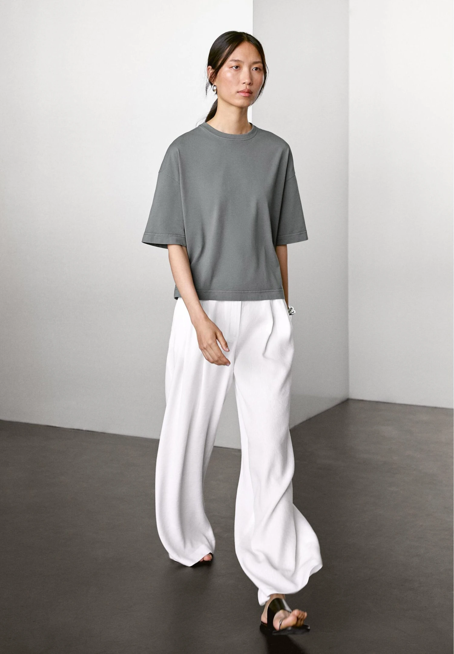 Massimo Dutti DARTED PALAZZO - Trousers - White 5 Massimo Dutti DARTED PALAZZO - Trousers - White - Image 3