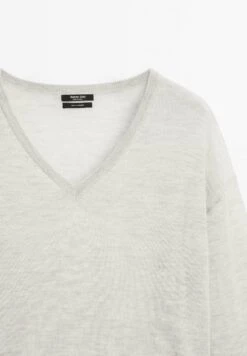 Massimo Dutti FINE SEMI-SHEER WITH V-NECK - Jumper - Grey 19 Massimo Dutti FINE SEMI-SHEER WITH V-NECK - Jumper - Grey -Massimo Dutti Shop 7c9f15e361154bc2a55c360c04bd10ff