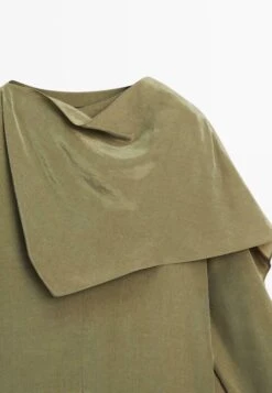 Massimo Dutti FLOWING WITH VOLUMINOUS COLLAR - Blouse - Mottled Dark Green 20 Massimo Dutti FLOWING WITH VOLUMINOUS COLLAR - Blouse - Mottled Dark Green -Massimo Dutti Shop 7dc518ac8a584039bc4af09ffeea89ed