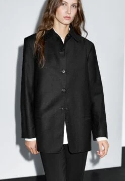 Massimo Dutti CONTRAST COLLAR - Short Coat - Dark Grey 20 Massimo Dutti CONTRAST COLLAR - Short Coat - Dark Grey -Massimo Dutti Shop 7dc7ac1604e5454399bc85296494e4ef