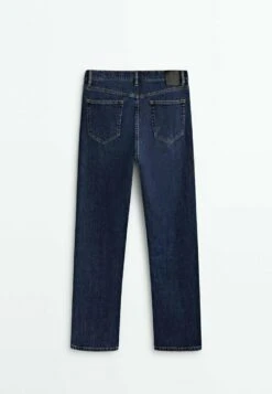 Massimo Dutti Mid Waist - Straight Leg Jeans -Massimo Dutti Shop 7de25c4470cf4b4796f6070aabc0eead