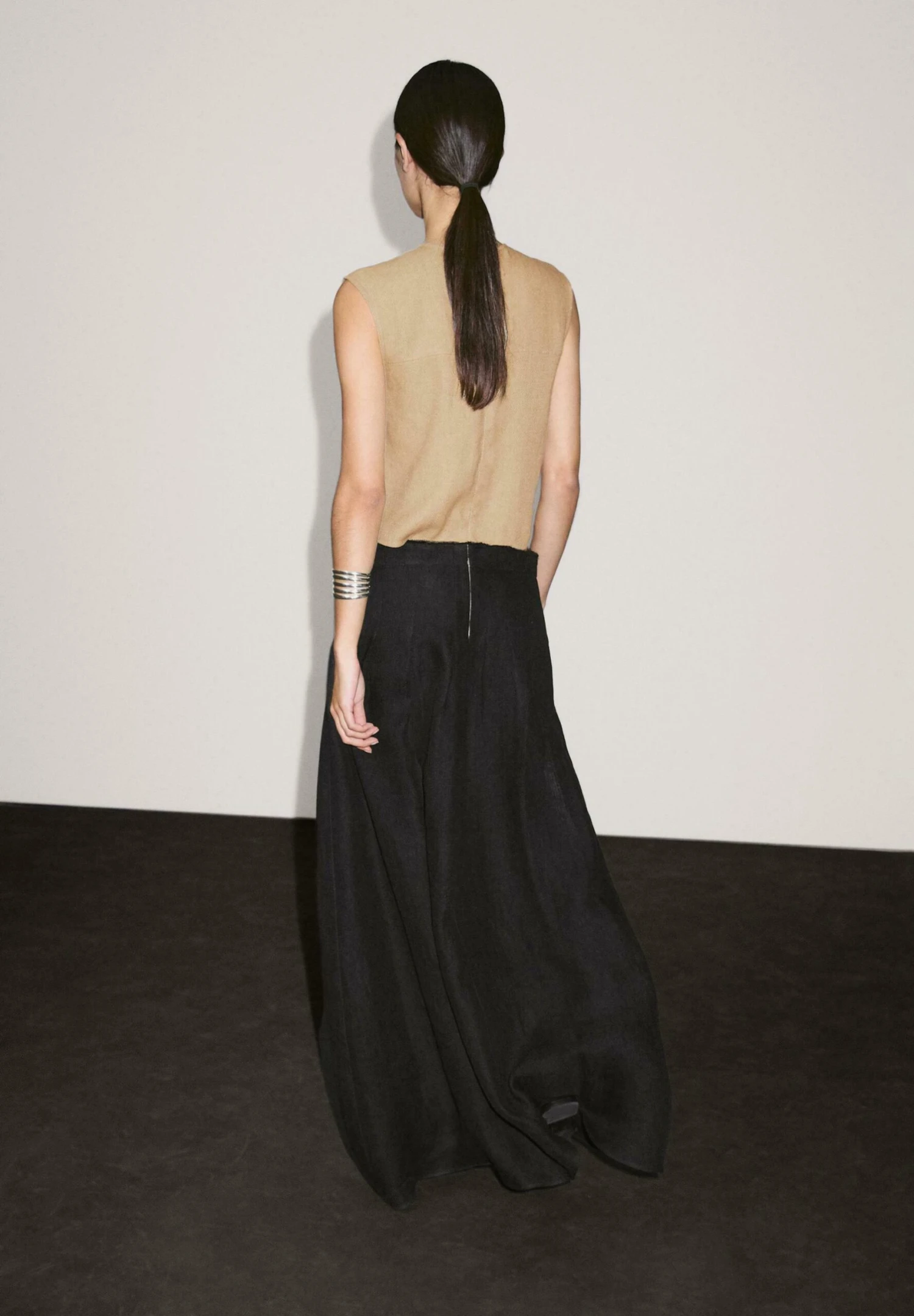 Massimo Dutti CONTRAST LONG WITH SIDE SLITS - Maxi Dress - Black 5 Massimo Dutti CONTRAST LONG WITH SIDE SLITS - Maxi Dress - Black - Image 3