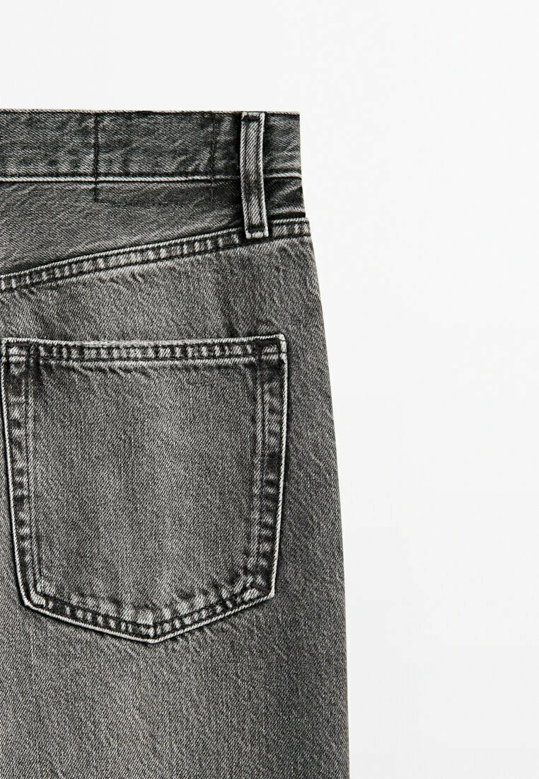 Massimo Dutti Fit - Straight Leg Jeans 11 Massimo Dutti Fit - Straight Leg Jeans - Image 9