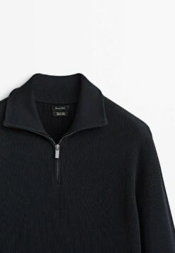 Massimo Dutti Textured Mock Neck With Zip - Jumper - Black 18 Massimo Dutti Textured Mock Neck With Zip - Jumper - Black -Massimo Dutti Shop 7e9b20d414a141f1a61b7f83dea1c1ed