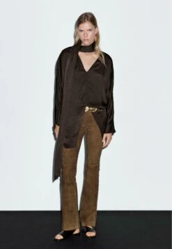 Massimo Dutti LONG FLOWING GARMENT WITH TIED NECK - Blouse - Dark Brown 14 Massimo Dutti LONG FLOWING GARMENT WITH TIED NECK - Blouse - Dark Brown -Massimo Dutti Shop 7fa03bc070bc4b77ba1bf2c952ed0f6b