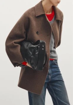 Massimo Dutti NAPPA FINISH SHOULDER - Handbag - Black -Massimo Dutti Shop 7fcda4b8d865451d8be2038e197e66d4