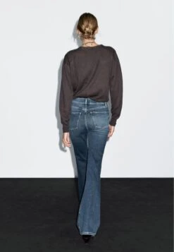 Massimo Dutti HIGH WAIST - Flared Jeans - Blue Denim -Massimo Dutti Shop 803cc79e6192413ab075d53bbdf97320