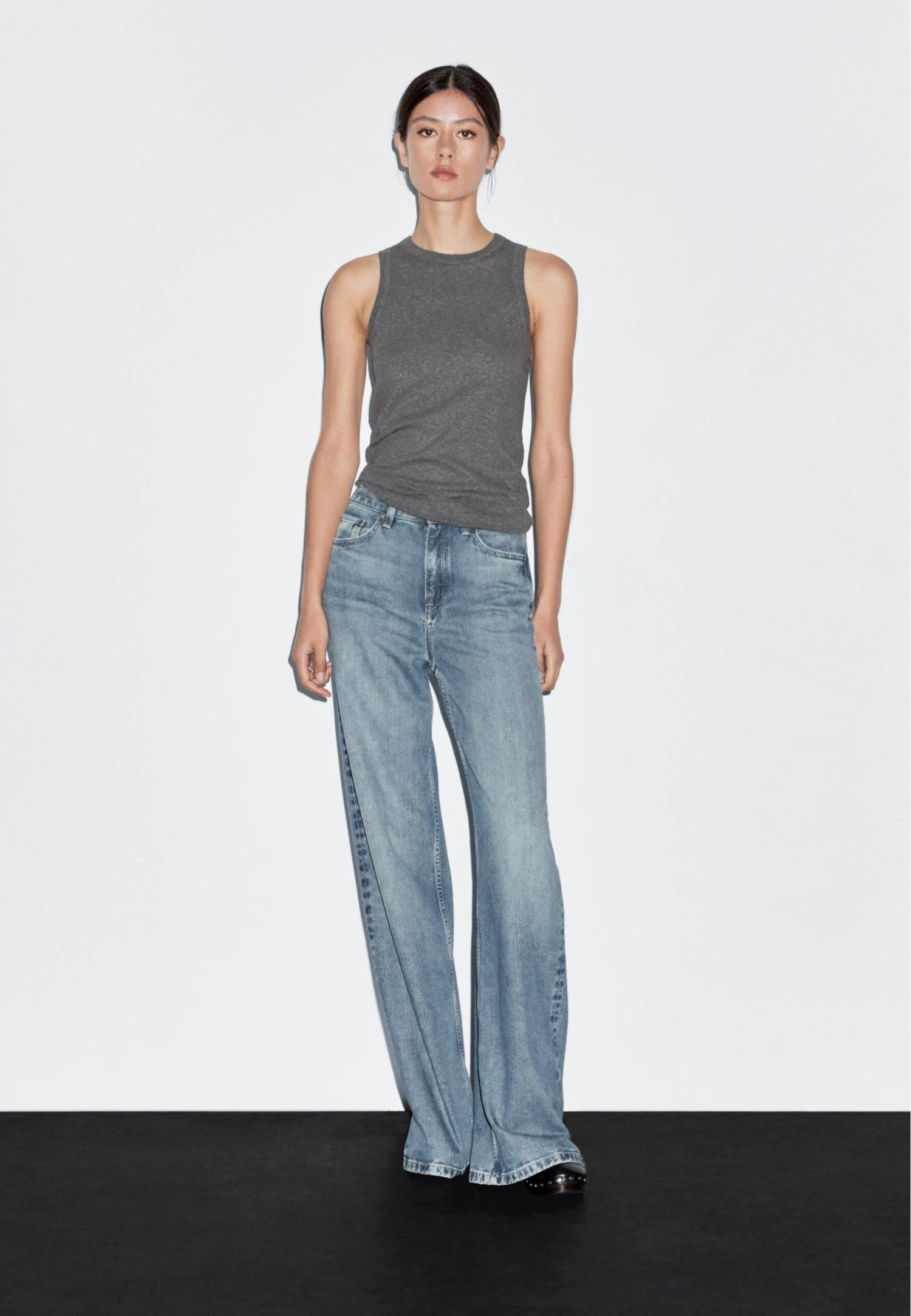 Massimo Dutti LIGHTWEIGHT HALTER NECK - Basic T-shirt - Dark Grey 4 Massimo Dutti LIGHTWEIGHT HALTER NECK - Basic T-shirt - Dark Grey - Image 2