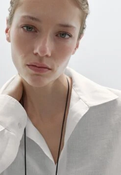 Massimo Dutti OPEN COLLAR LONG SLEEVE - Button-down Blouse - White -Massimo Dutti Shop 80c7189b3c4f41a39fbd883add6e24fe