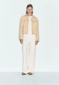 Massimo Dutti SHORT - Leather Jacket - Beige -Massimo Dutti Shop 816899ef39dc4e04959da2eff7a36b6e